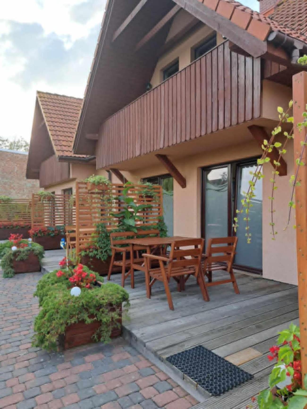 Dziwnów Rest酒店 外观 照片